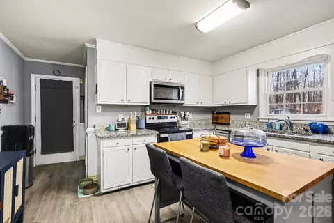 Kitchen - 1270 Earnhardt Rd, Salisbury, NC 28146 photo 2 of 2