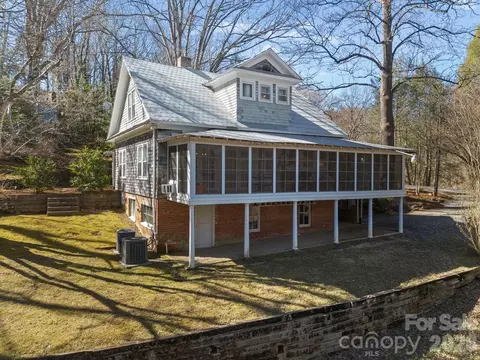 439 Lockhart Rd, Tryon, NC 28782 photo 3