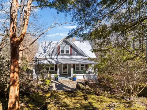 439 Lockhart Rd, Tryon, NC 28782 photo 2