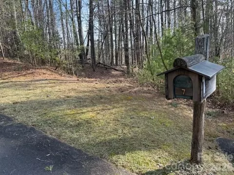 7 Settlement Ridge Dr, Marion, NC 28752