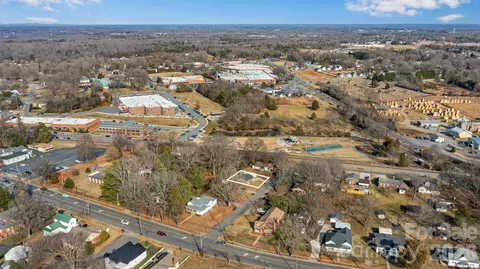 109 9th Se St SE, Conover, NC 28613 photo 8