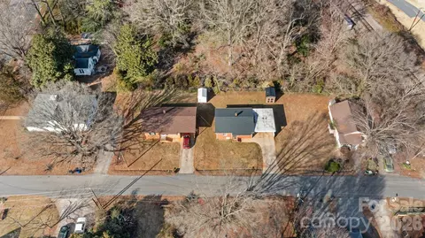 109 9th Se St SE, Conover, NC 28613 photo 4