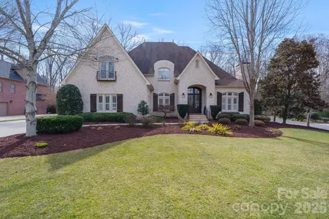 1400 War Admiral Ln, Waxhaw, NC 28173