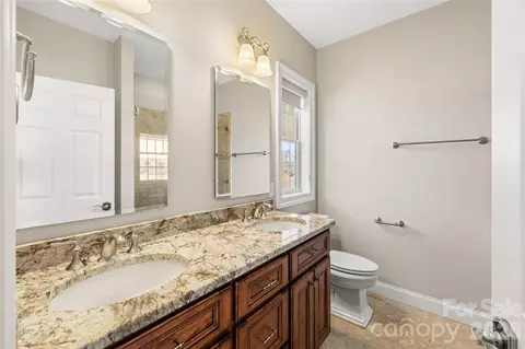 Bath - 490 Mapleton Ln, Columbus, NC 28722 photo 1 of 5