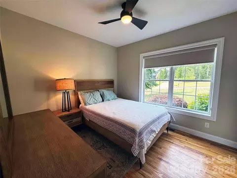 Bedroom - 490 Mapleton Ln, Columbus, NC 28722 photo 6 of 10