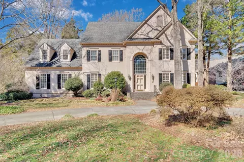 5426 Providence Country Club Dr, Charlotte, NC 28277