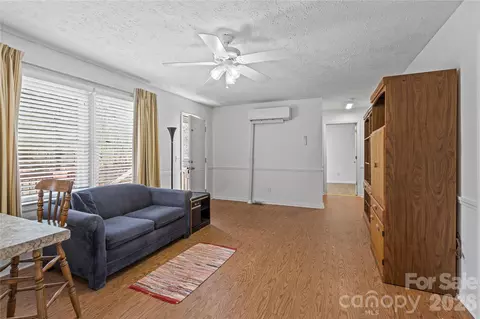 Living - 505 Addor Rd, Pinebluff, NC 28373 photo 2 of 3