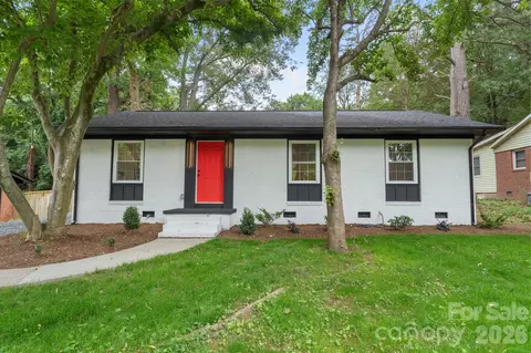 3900 Colebrook Rd, Charlotte, NC 28215