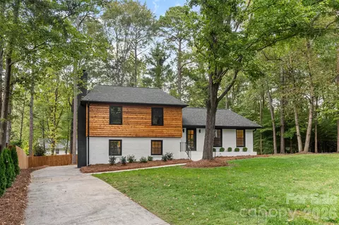 509 Selkirk Pl, Charlotte, NC 28270