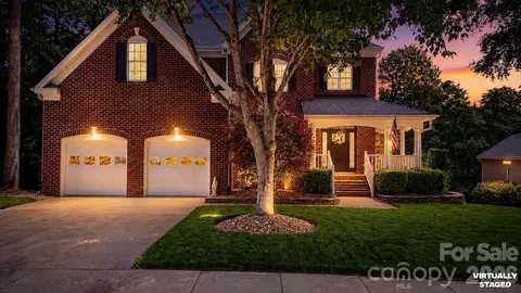 Exterior - 1378 Valhalla Dr, Denver, NC 28037 photo 2 of 9