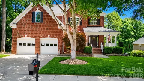 1378 Valhalla Dr, Denver, NC 28037