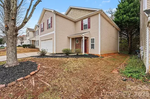 5216 Grays Ridge Dr, Charlotte, NC 28269