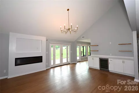 Living - 3761 Rock Bridge Ne Dr NE, Conover, NC 28613 photo 3 of 7