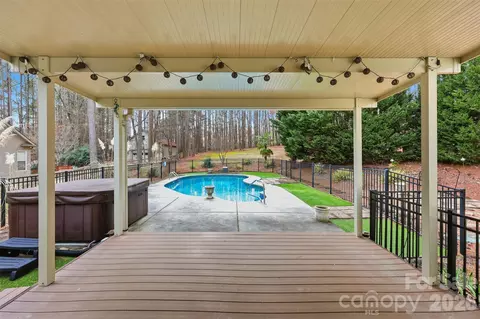 Exterior - 3865 Granite St, Terrell, NC 28682 photo 2 of 11