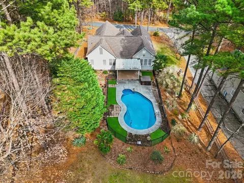 Exterior - 3865 Granite St, Terrell, NC 28682 photo 10 of 11