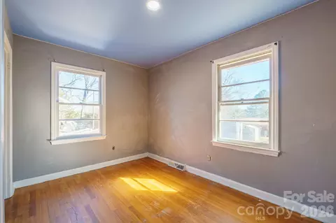 Bedroom - 502 Cardinal Ct, Davidson, NC 28036 photo 6 of 8