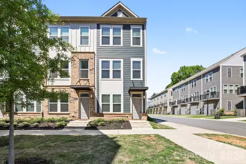 5005 Sovereignty Ct, Charlotte, NC 28205