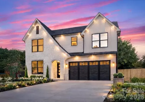 1637 Longfellow St, Charlotte, NC 28205