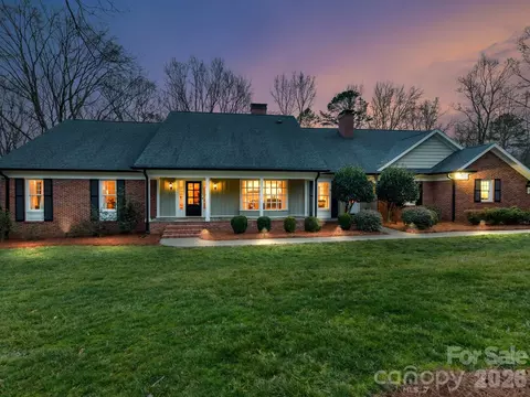 3233 High Ridge Rd, Charlotte, NC 28270
