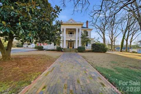 515 Camden Rd, Wadesboro, NC 28170