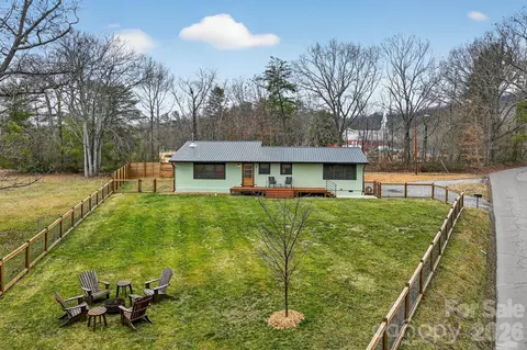 20 Bethesda Rd, Asheville, NC 28805