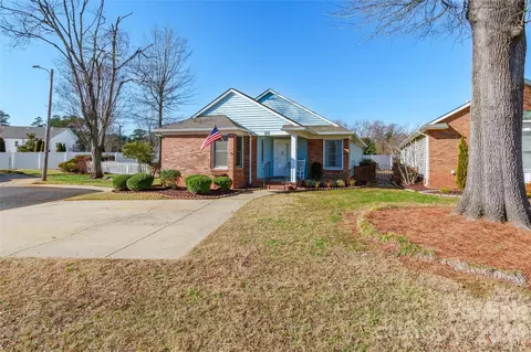 609 Heathridge Rd, Rock Hill, SC 29732