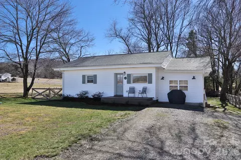 5533 Bullins Rd, Jonesville, NC 28642