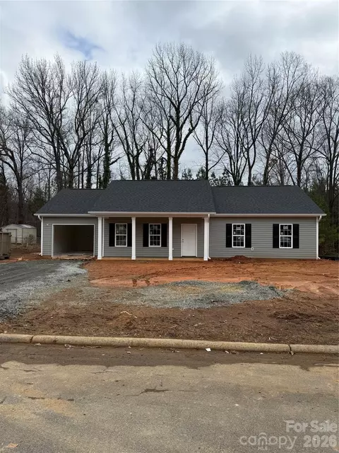 507 Quail Ln, Lexington, NC 27292
