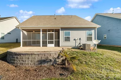 Exterior - 21260 Sanctuary Dr, Lancaster, SC 29720 photo 5 of 8