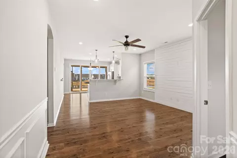 Living - 21260 Sanctuary Dr, Lancaster, SC 29720 photo 2 of 5