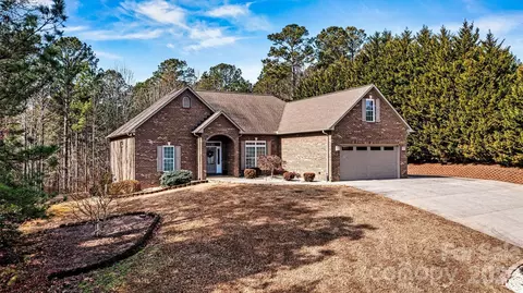 5699 Long Bay Dr, Granite Falls, NC 28630