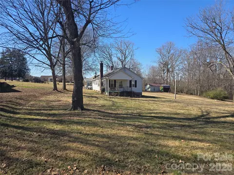 75 40th Nw St NW, Hickory, NC 28601