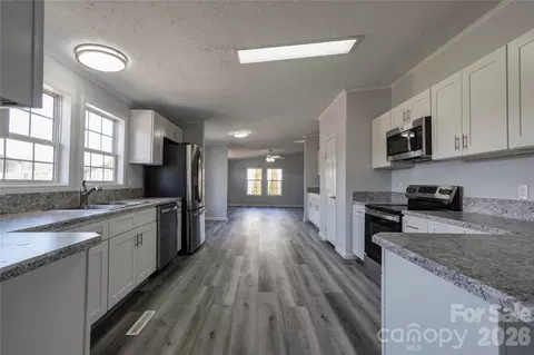 112 Jenny Dr, Shelby, NC 28152