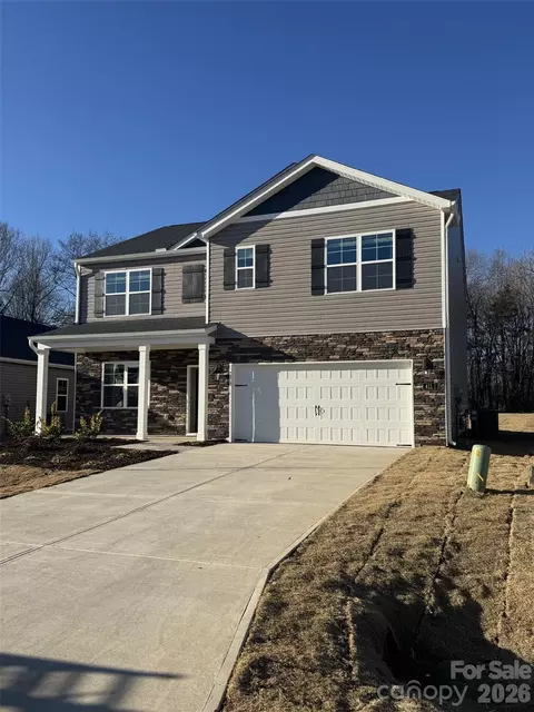 411 Falcon Ln, Lexington, NC 27295