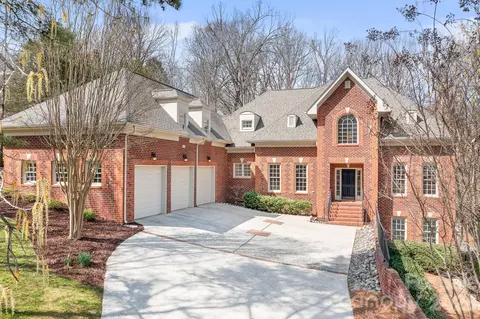 4247 Old Course Dr, Charlotte, NC 28277