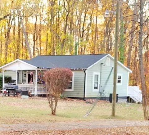 201 Hugh Caldwell Rd, Charlotte, NC 28214