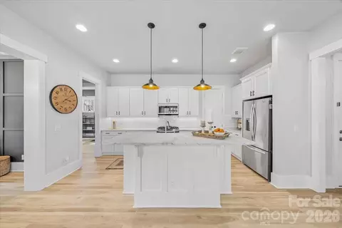 Kitchen - 218 June Bug Ln, Fort Mill, SC 29708 photo 2 of 5