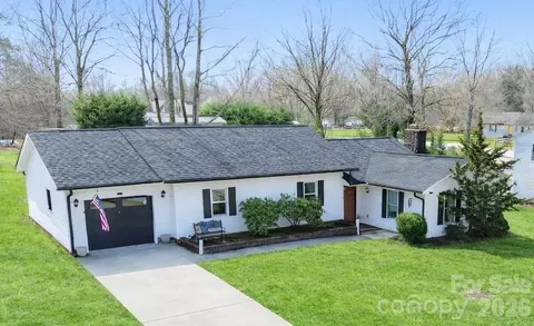 3052 Chestnut Rd, Lincolnton, NC 28092