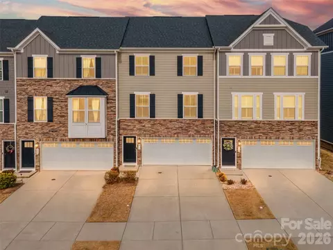 411 Lahinch Dr, Tega Cay, SC 29708
