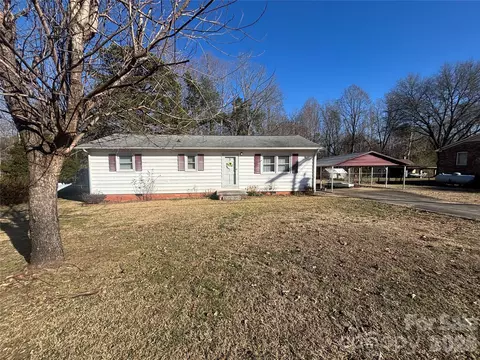 2316 Rhyne Rd, Dallas, NC 28034