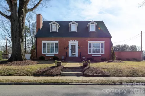 813 W Mountain St, Kings Mountain, NC 28086