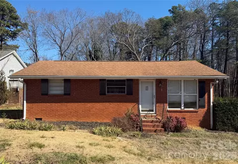 21219 Alto Tierra Dr, Cornelius, NC 28031