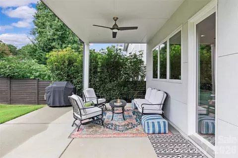 Exterior - 1237 Realta Dr, Charlotte, NC 28211 photo 7 of 8