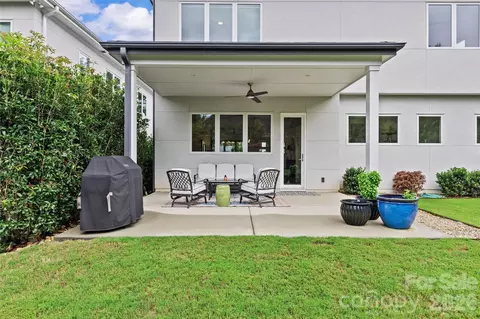 Exterior - 1237 Realta Dr, Charlotte, NC 28211 photo 6 of 8