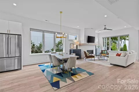 Living - 1237 Realta Dr, Charlotte, NC 28211 photo 3 of 3