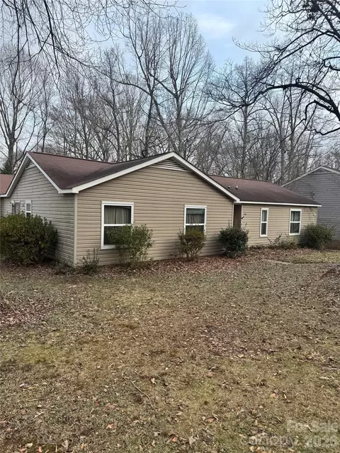 11130 Blue Heron Dr, Charlotte, NC 28226