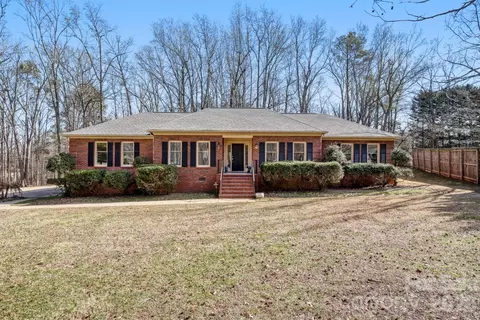 1360 Gallant Ct, Rock Hill, SC 29732