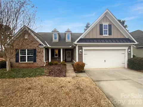 200 Sweet Briar Dr, Fort Mill, SC 29707
