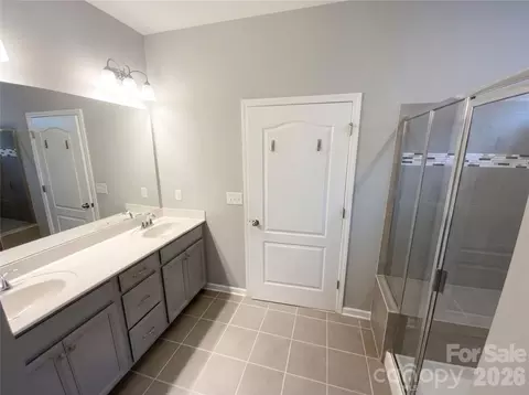 Bath - 200 Sweet Briar Dr, Fort Mill, SC 29707 photo 2 of 2