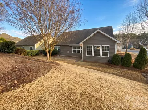 Exterior - 200 Sweet Briar Dr, Fort Mill, SC 29707 photo 2 of 3